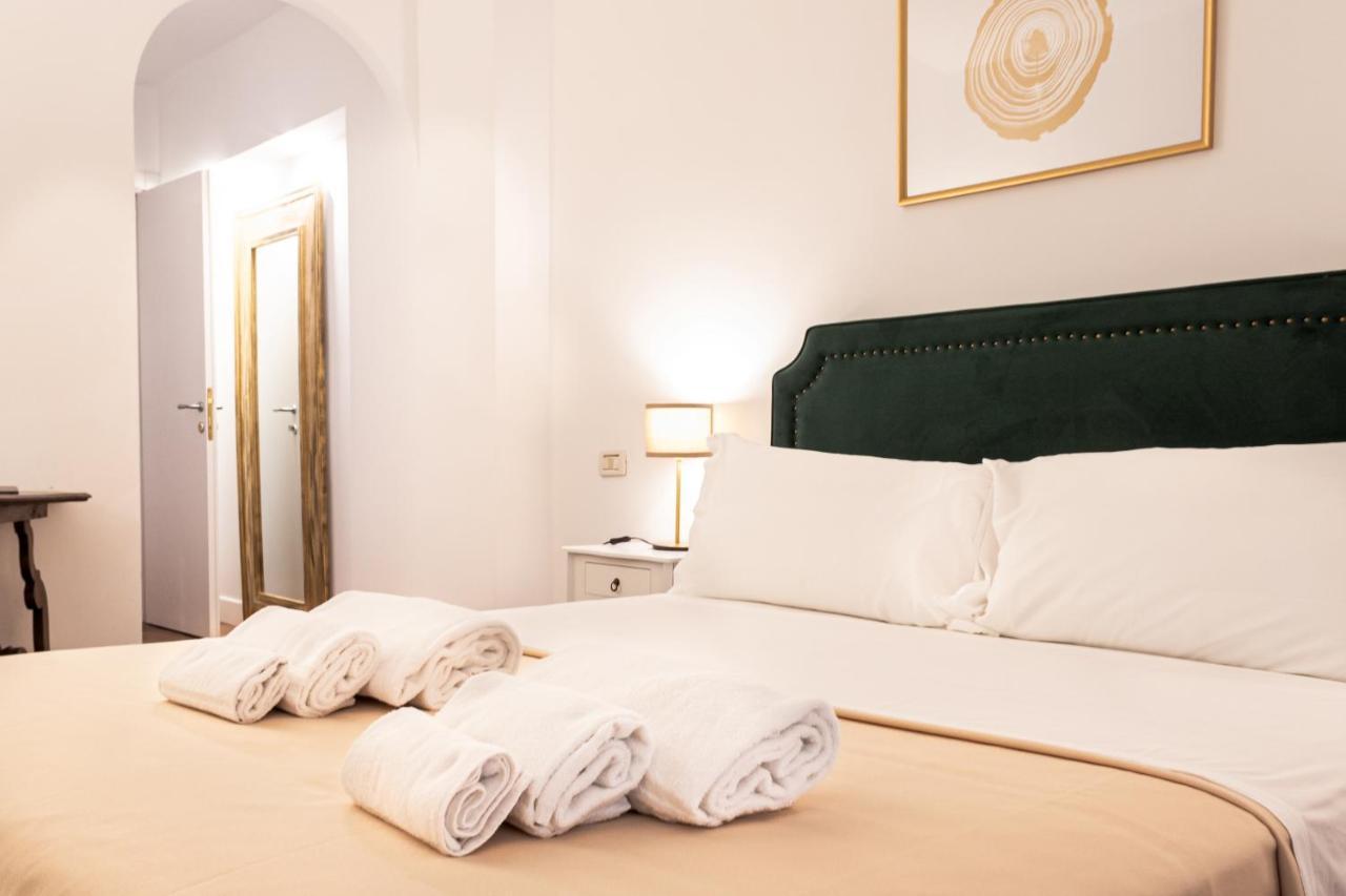 Charme & Chic San Giacomo Rome Buitenkant foto